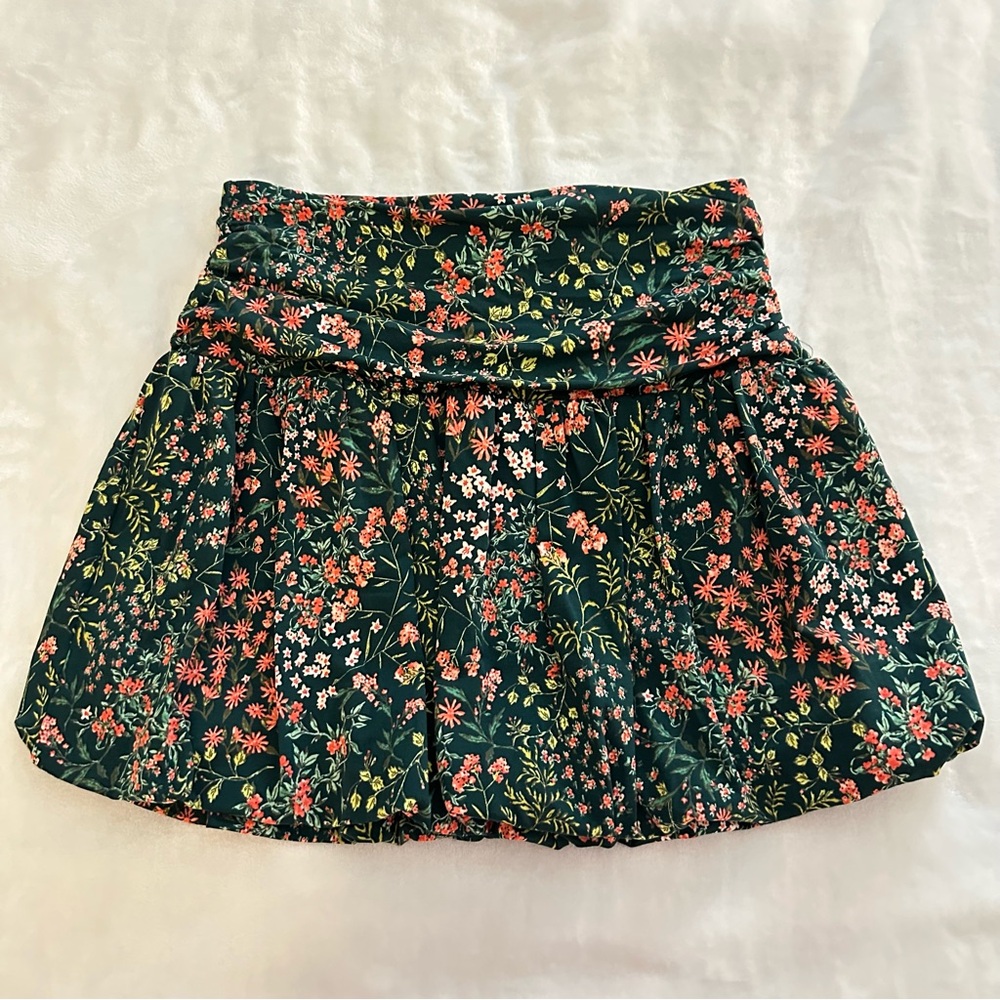 Garden Floral Bubble Hem Mini Skirt ✨ NWT